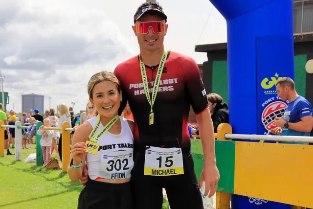 🔴⚪️⚫️ The Weekly Roundup 🔴⚪️⚫️

🔥 @gv70.tri 🔥
What an incredible event, named after the most incredible person! The atmosphere was electric, the support was fantastic, and seeing so many #TeamPTH athletes — including first-time triathletes — take on the half-distance was truly inspiring.

🏆 Huge congratulations to Mikey Davies for taking 1st place overall!
💪 Hats off to our Super 8 Relay Team – Cathryn Williams, Hugh Pascoe, and Ffion Davies – for an amazing performance and securing 1st place in a highly competitive field.
👏 A brilliant result too from Shan Castly, Jane Harwood, and Rachel Monks, finishing as 2nd Female Relay Team – what a team effort!

A huge thank you to all the athletes, neighbouring clubs, marshals, volunteers, supporters, and everyone who came along to cheer and capture some incredible photos – you made the day unforgettable.

⛰️ Pen Y Fan Challenge
Taking on one of the toughest climbs in South Wales, Claire Walters showed real grit and determination to claim 3rd Female overall! A challenging course, unpredictable terrain, and steep climbs – but Claire rose to it all with strength and style. Superb effort and a great result!

🌊 Swansea Bay Aquathlon
Well done to all our members who dived into action at the Swansea Bay Aquathlon! A challenging sea swim followed by a fast run along the prom made for a tough race – but #TeamPTH were out in force and thriving. Great efforts all round and brilliant to see the tri team out racing midweek!

⭐️ Shoutout to @parkrunuk highlights: 

🅿️ In Swansea we saw: 
🚨 Course PB’s for Nigel Barnes and Stephen Williams, plus Steve celebrated his 50th Parkrun 🎉 

🅿️ in Brynbach Park we saw: 
5️⃣0️⃣ Parkrun celebrations for Sarah Mitchell 🎉 

✈️ down under in Albert Park Australia 🇦🇺 we saw Denise Warlow, in Boston we saw Alyssa Staley, in Worcester we saw Mat Jones, in Burnham and High Bridge we saw Garry Evans, in Groe Parkrun we saw David Eagle and in Holyrood we saw Abigail Simmons. 

Share your activities from last week if we missed them! 👇✌🏻
•
•
#ironmantriclub #triathlonclub  #teampth  #ptharriers #weswimweridewerun #welshtri #welshathletics #brittri