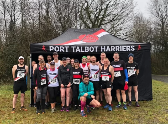 🔴⚪️⚫️ The Weekly Roundup 🔴⚪️⚫️

Another huge weekend for #TeamPTH with members racing in tough XC conditions, on the roads and even overseas! 🌍

🌧️ West Glam XC – Tairgwaith
The final round of the league saw a brilliant turnout from the club with three teams competing. The rain arrived mid-race making for proper cross country conditions, huge effort from everyone!
👏 A big thank you to our captains for their hard work and organisation throughout a successful season.

🇺🇸 Las Vegas Half Marathon
🔥 Incredible run from Richard Clarke, battling the heat to finish 🥈 2nd overall — massive congratulations!

🏃 Bath Half Marathon
Great running from Mark Snatchford at this popular event.

🌲 Margam 10K & 5K
Well done to all club members who raced closer to home and represented the club brilliantly.

⭐️ Shoutout to some of our @parkrunuk highlights: 

🅿️ in Gnoll: 
🥇 for Rhodri Lewis long 

🅿️ in Maesteg: 
🥉 for Alun Cox 

✈️ in Oxford Julie and Neil Wilkins, in aberfields we saw Jonathan Gibbs, in Barry island Bethan Williams, in Queenswood Country Park we saw Kathryn Cunningham and in Trelai Park we saw Heidi Waters take second place. 
•
•
•
•
👇 If we missed your race or training achievement, let us know!
#teampth #ptharriers #runningclub #crosscountry