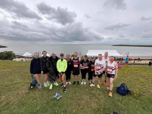 🔴⚪️⚫️ The Weekly Roundup 🔴⚪️⚫️

Another brilliant week for #TeamPTH with members racing across running, multisport and charity events 👏

🏴 Barry Island 10K
One of our club championship events and another fantastic day out for the club 🔴⚪️⚫️ Thankfully the weather just about held off and we saw some brilliant performances, personal bests and strong racing throughout the field 👏 Huge well done to everyone who took part and a massive thank you to all the members who travelled to support and cheer around the course

🪴 Garden of Wales Duathlon
A huge well done to Lewis Bradley who secured an outstanding 🥉 overall against a strong field 👏 Fantastic racing across both the run and bike disciplines 🔥

💗 Race for Life & Pretty Muddy Swansea
Well done to everyone who took part in these fantastic events supporting Cancer Research UK 👏 Brilliant to see so many people getting involved for such an important cause

⭐️ parkrun highlights this week

🅿️ Porthcawl
🚨 Course PB for Steve Williams

🅿️ Parc Coed Gwilym
🥈 Jamie Lewis
🚨 Course PB for Brian Lewis

🅿️ Maesteg
🥈 Laura Miles

🅿️ Ystalyfera
🥈 and 🚨 Course PB for Rebekah Reid
Share your activities from last week if we missed them! 👇✌🏻
•
•
•
•
#ironmantriclub #triathlonclub  #teampth  #ptharriers