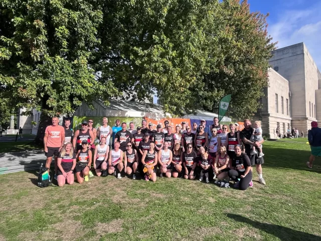 🔴⚪️⚫️ The Weekly Roundup 🔴⚪️⚫️

🏃‍♂️ Swansea Bay 10K

Our penultimate club championship race of the year and what a turnout we had! We had so many #TeamPTH athletes on the start line, with some incredible PBs, plenty of strong performances and even some members taking on the 10K distance for the very first time, all in the ☀️

With just one championship race left, the battle for those all-important championship points is really heating up! 👀🔥

🏊🏻‍♂️🚴🏻‍♂️🏃🏻‍♂️ Ironman Italy 🇮🇹

Rosie Courts and Craig Williams took on Ironman Italy, and both put in absolutely epic performances!

A full Ironman is no small challenge, so a massive well done to both of you for taking on the swim, bike and marathon and coming away with some fantastic times. 👏🏻🔥

🏊🏻‍♂️🚴🏻‍♂️🏃🏻‍♂️ Neath Valley Sprint Tri

Another fantastic turnout at the Neath Valley Sprint Tri, with members taking their first ever dip into the world of triathlon alongside some of our more experienced athletes.

That’s what makes this event so special. Whether it’s your first ever triathlon or you’ve already got multiple Ironman finishes under your belt, there’s something for everyone and it’s become a real favourite amongst our athletes.

A huge well done to everyone who took part, and especially those who completed their first triathlon! 👏🏻

Well done everyone! As always, it’s brilliant seeing #TeamPTH out there racing, challenging themselves and supporting each other.

⭐️ Shoutout to some of our @parkrunuk highlights: 

🅿️ in Maesteg
🥈 for Alun Cox 

✈️ in Damhusengen we saw Linda and Ian Radmore and in Ogród Saski we saw Claudia Lewis, 

Share your activities from last week if we missed them! 👇✌🏻
•
•
•
•
#teampth #ptharriers #multisportclub